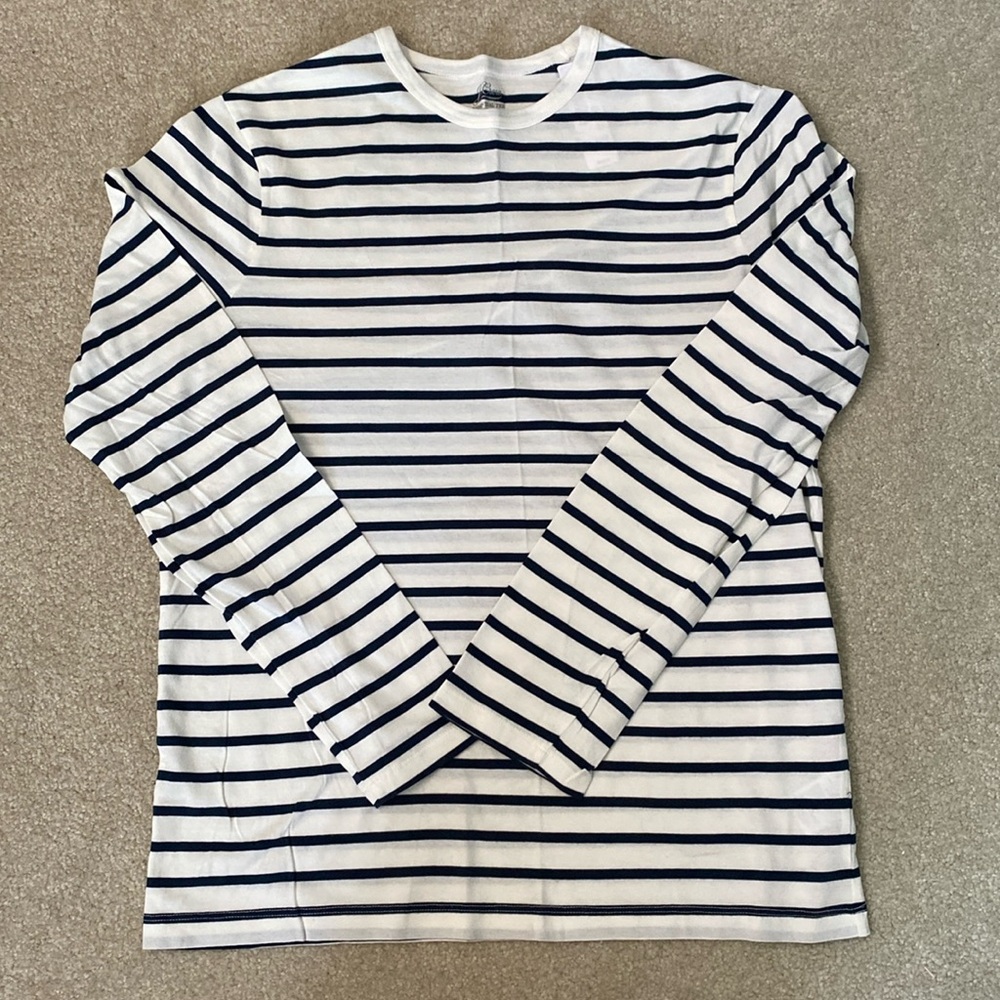 J Crew essential long sleeve tee. Cream and navy stripe. Size medium. NWT.